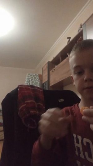 леплю разных персонажей для туалетов skibidi и камерона