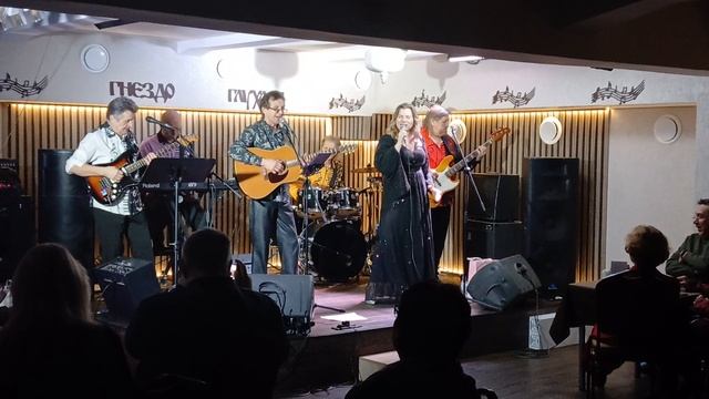 21-12-2025 москва бард клуб гнездо глухаря концерт виа здравствуй песня часть-2 смотреть онлайн