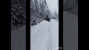 Обзор на каракат с отвалом для чистки снега.