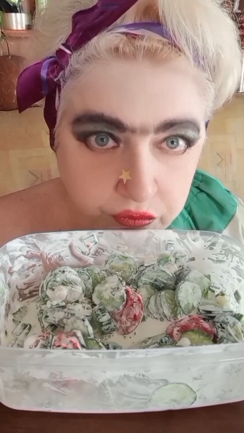 Теперь бровям завидуют смотреть онлайн