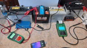 СТЕК  MXS  5.0  POLAR  +   СТЕК  MXS  10  +  Optimate 7 TM250 V3  - три  старых  АКБ  FB.  Заряд.