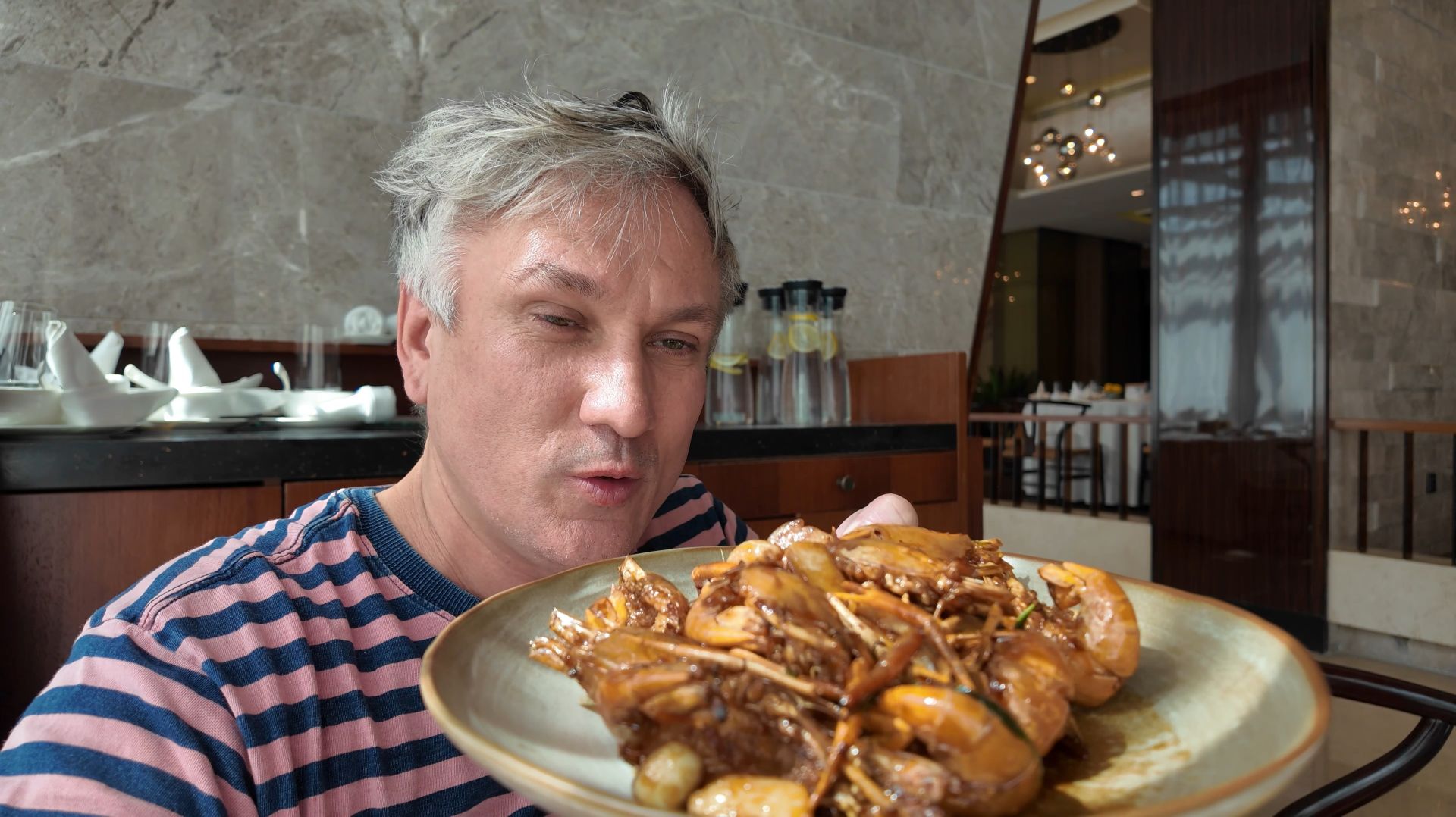 Шикарный китайский ресторан. Отдых в Westin Sanya Haitang смотреть онлайн