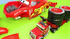 Игрушечные Машинки Тачки! Молния Маккуин и Мэтр — Развивающее Видео для Детей | Весёлые Гонки!