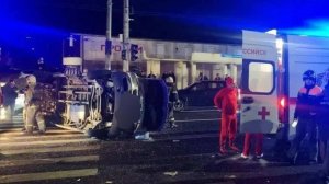 Пять человек пострадали в ДТП с микроавтобусом и автоцистерной в Новороссийске