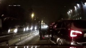 разборки и драки автодятлов на дорогах мира