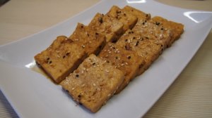 Корейская кухня: Тофу тушёный в соусе или Тубу чорим (두부조림)