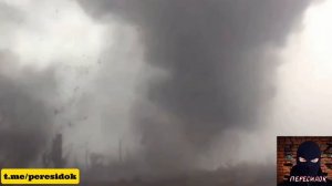 Вид от первого лица, где наши штурмовики выбивают противника из окоп при помощи противотанковой мины