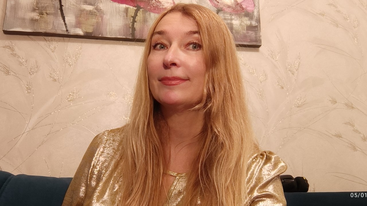 В столице толпы. Была на выставке Шагала. смотреть онлайн