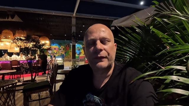 Таиланд, Бангкок. Заселение в арт-отель The Fig Lobby. Музей восковых фигур. смотреть онлайн