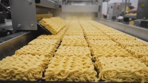 Вот так делают лапшу быстрого приготовления. Полный цикл производства.