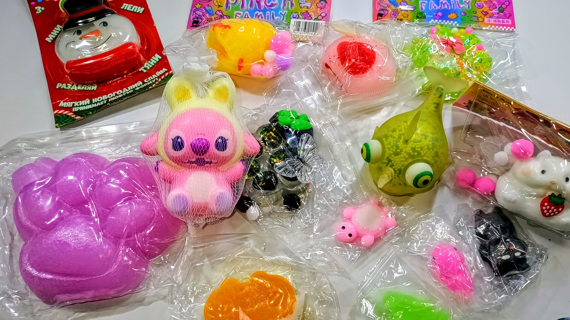 АСМР СКВИШИ лапки 🐾 приятные звуки АСМР сквишей 😍 Таба лапки 🐾 режу СКВИШИ 🫶🏻 смотреть онлайн