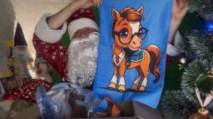 ДЕД МОРОЗ РАЗБИРАЕТ НОВОГОДНИЕ ПОДАРКИ / выпуск с Бусти от  12.2025