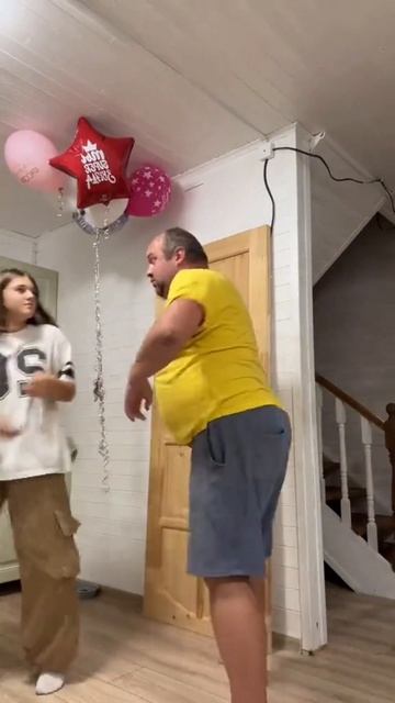 Как думаете долго ли она ждала когда откроют??? смотреть онлайн