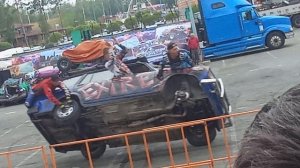 на шоу каскадёров 2 часть