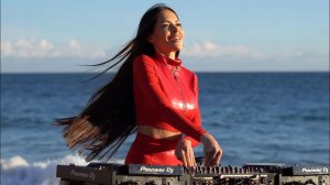 Xenia Dia | New Year DJ Mix   Melodic Techno & Progressive House