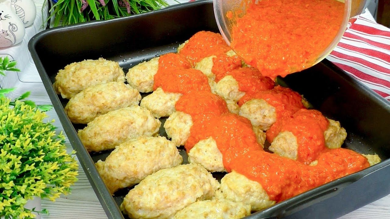 !Просто выкладываю на ПРОТИВЕНЬ и запекаю в духовке! Такой УЖИН может приготовить каждый! смотреть онлайн