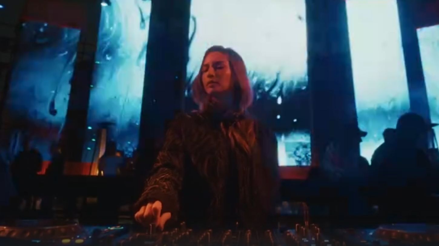 Hilde (BR) - DJ SET at Soho Garden Dubai смотреть онлайн