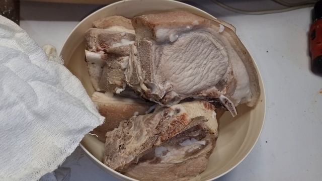 Домашняя варено-копченая грудинка. Самый удачный рецепт.