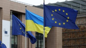 ЕК предоставит Украине первый транш из пакета помощи в €90 млрд