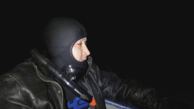 Волга, подводная рыбалка осенью смотреть онлайн