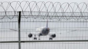 В аэропорту Саратова введены временные ограничения на полеты