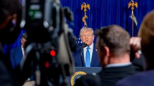 Трамп указал на невозможность проведения выборов в Венесуэле в ближайший месяц