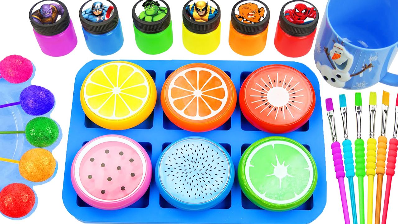 Мультики для малышей. Яркий слайм и яркие игрушки погремушки. Смотреть онлайн мультики детям. смотреть онлайн