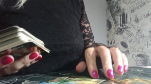 На что обратить внимание? Расклад Таро