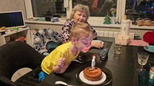 внеплановый торт Павла на ДР папы 27.12.25