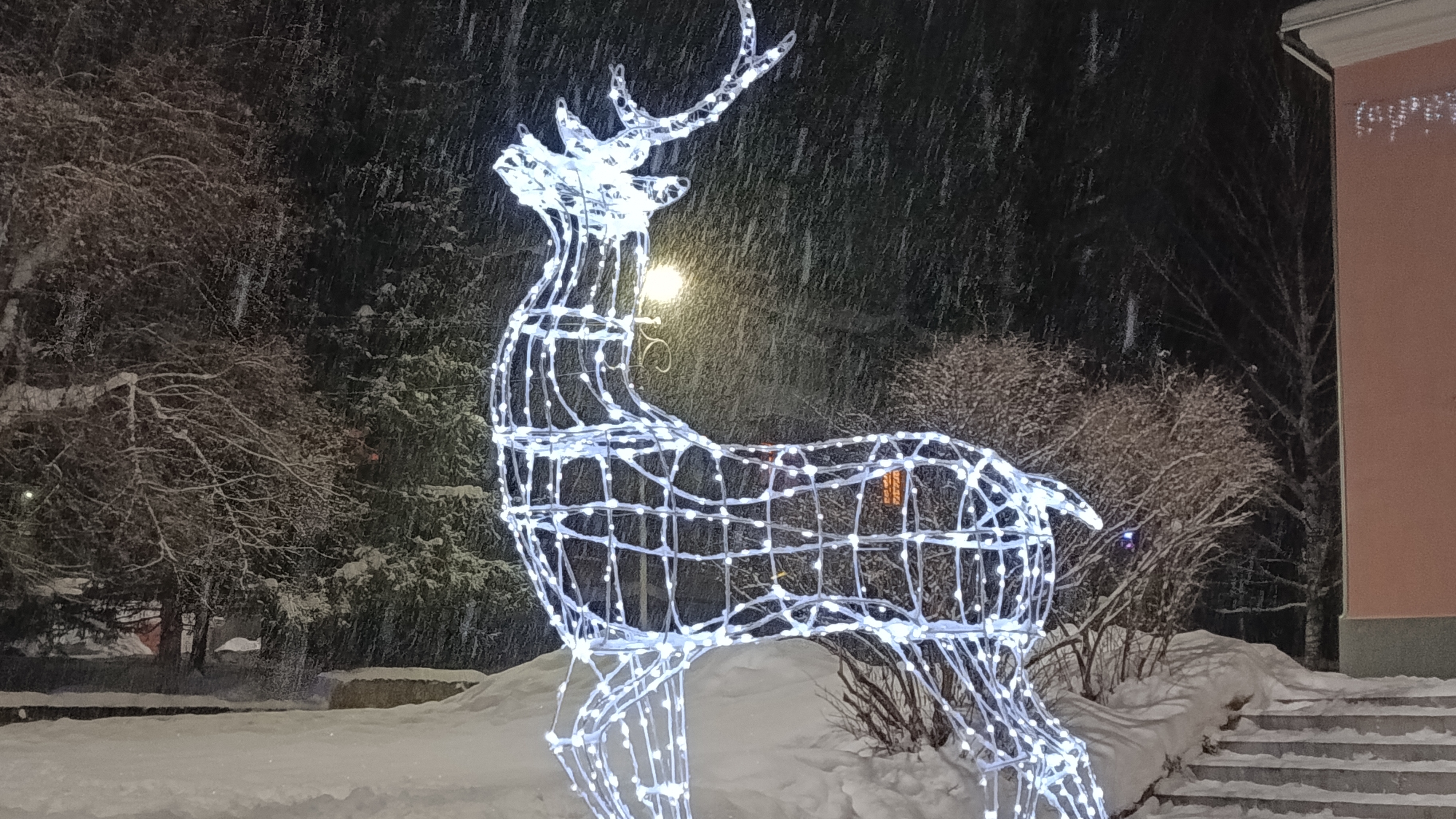 ОТМЕЧАЕМ ПРАЗДНИКИ/ ГУЛЯЕМ ПО ГОСТЯМ смотреть онлайн