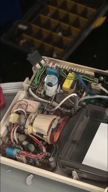 ОНО СЛОМАЛОСЬ! смотреть онлайн