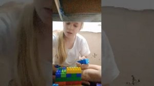 играем в лего