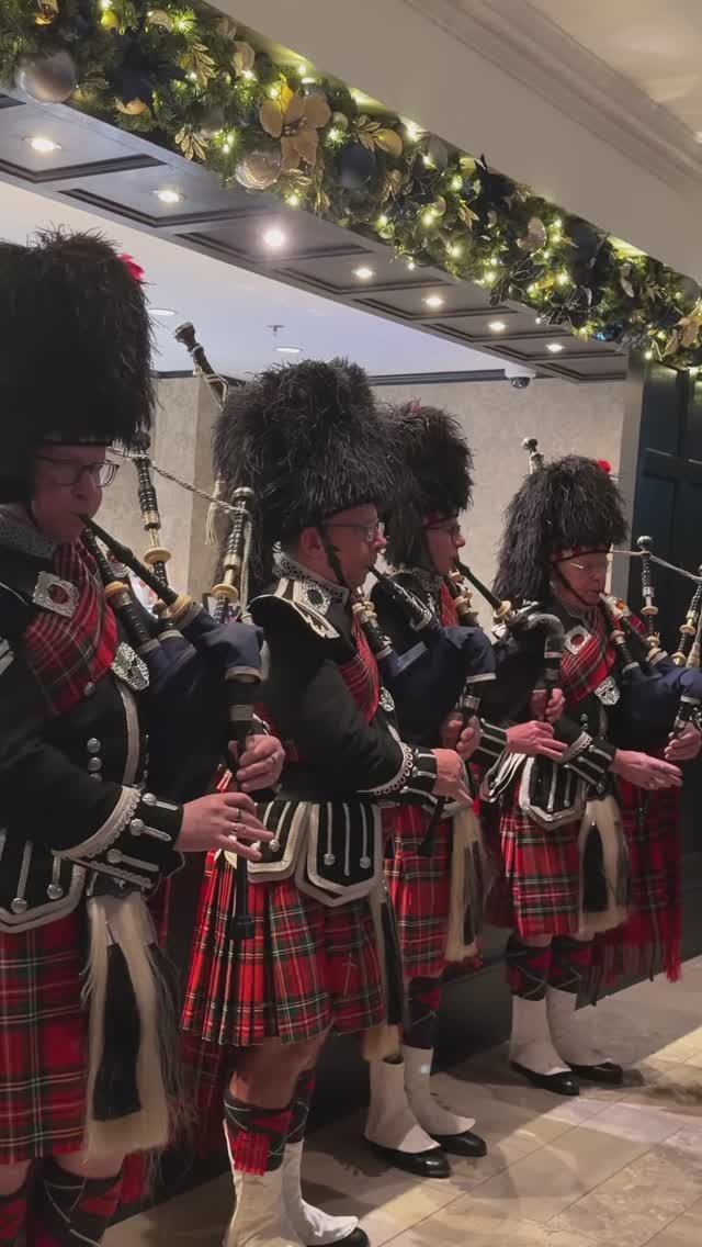 Новый год в Шотландии. Как это выглядит на самом деле #новыйгод#шотландия#hogmanay#замок#лохломонд смотреть онлайн