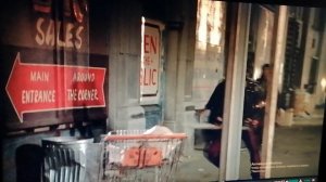 И в то время в США писали русские маты, которые попали в фильм "Полицейская академия"