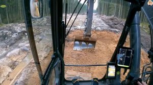 Строительство. дренажные работы на лесной дороге