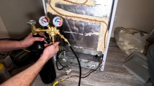 Холодильник Beko. Утечка по обратке.