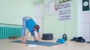 Гимнастика йоги // воздействуем на таз и крестец