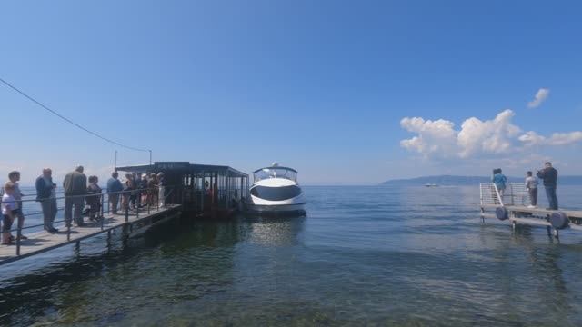 озеро Байкал 2022г. катер с прозрачным дном смотреть онлайн