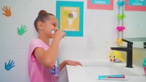 Лайк Крошки Настя конфетный дождь