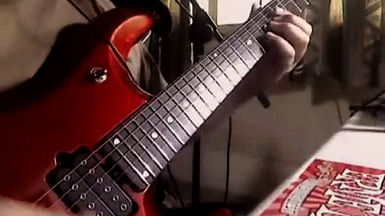 Супер! Красивое соло на электрогитаре!