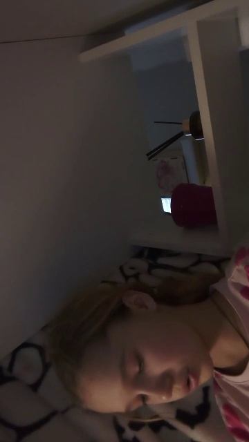 стрим смотреть онлайн