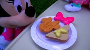 Лайк Крошки Настя в гостях у Мини маус