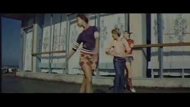 танцевальный ансамбль Херсонеского дворца пионеров  (Я больше не буду 1975) смотреть онлайн