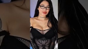 Мануэла ❤ Пышные формы, высокие каблуки и инстаграм-модель:[биография и раскрытые