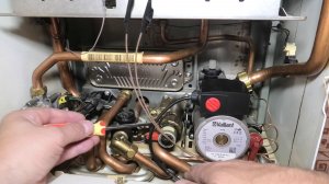 Газовый котёл Vaillant Не работает на отопление но работает на ГВС Решаем проблему