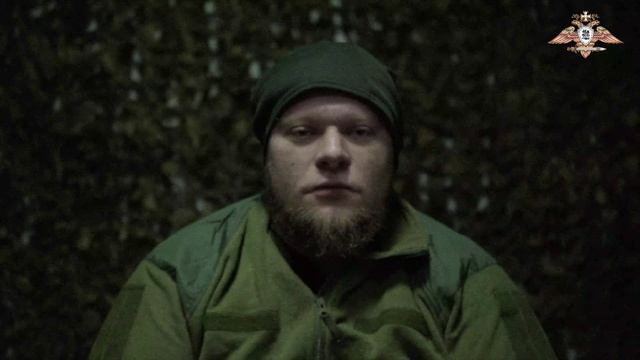 ВСУшники взяты в плен бойцами группировки "Центр" ВС РФ при попытке установить флаг в Родинском смотреть онлайн