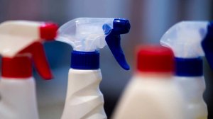 Женщина похмелилась стеклоочистителем и скончалась в Подмосковье