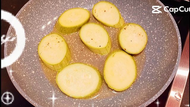 Кабачки с сыром и чесноком