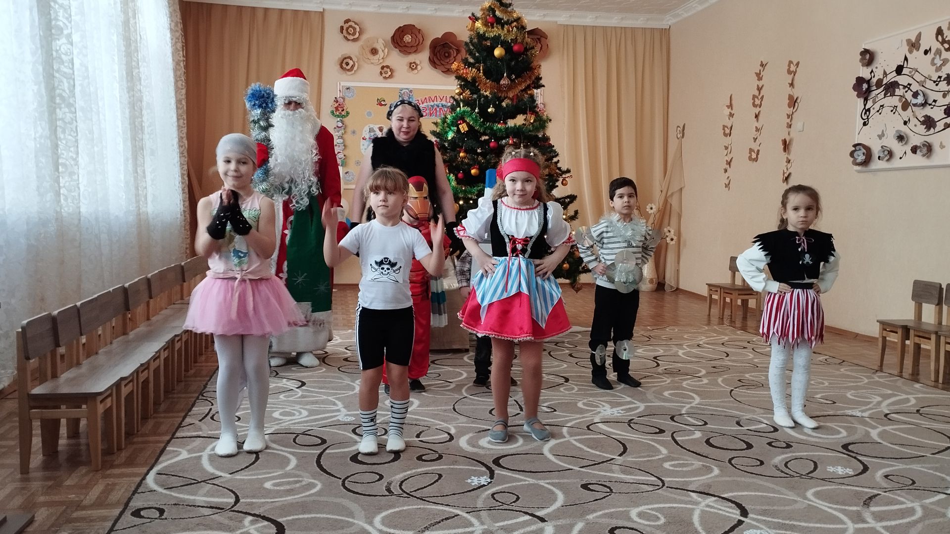 Музыкальная игра Да Да Да сказала голова смотреть онлайн