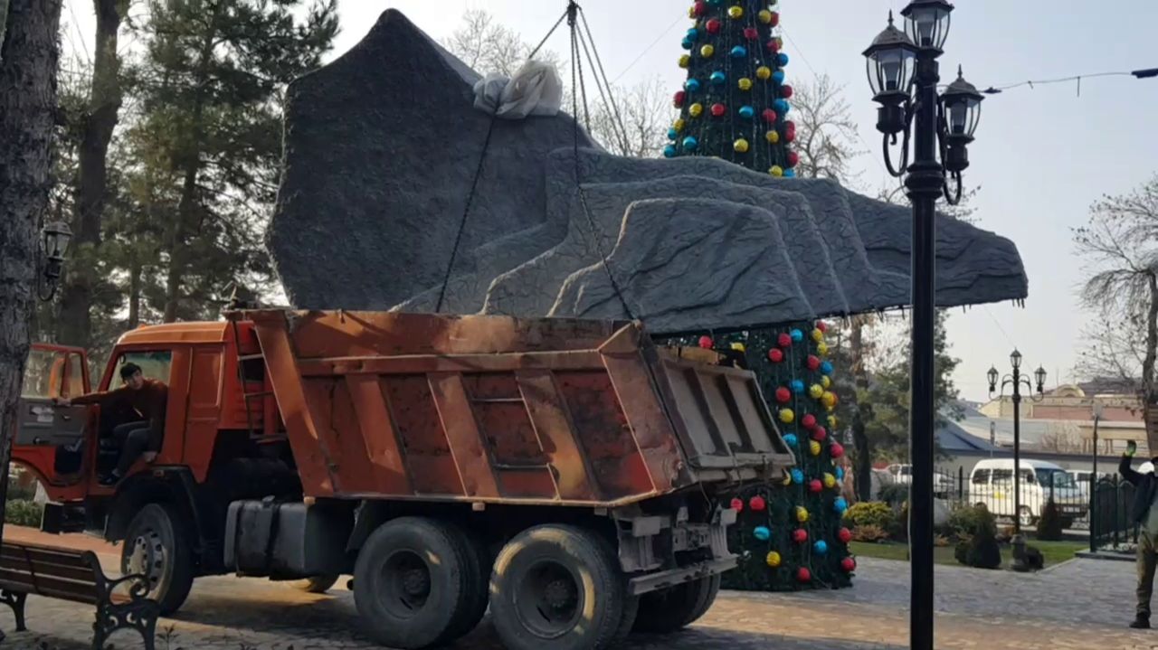 изготовление скалы из арт бетона мастер. Саиджона Тураева. смотреть онлайн